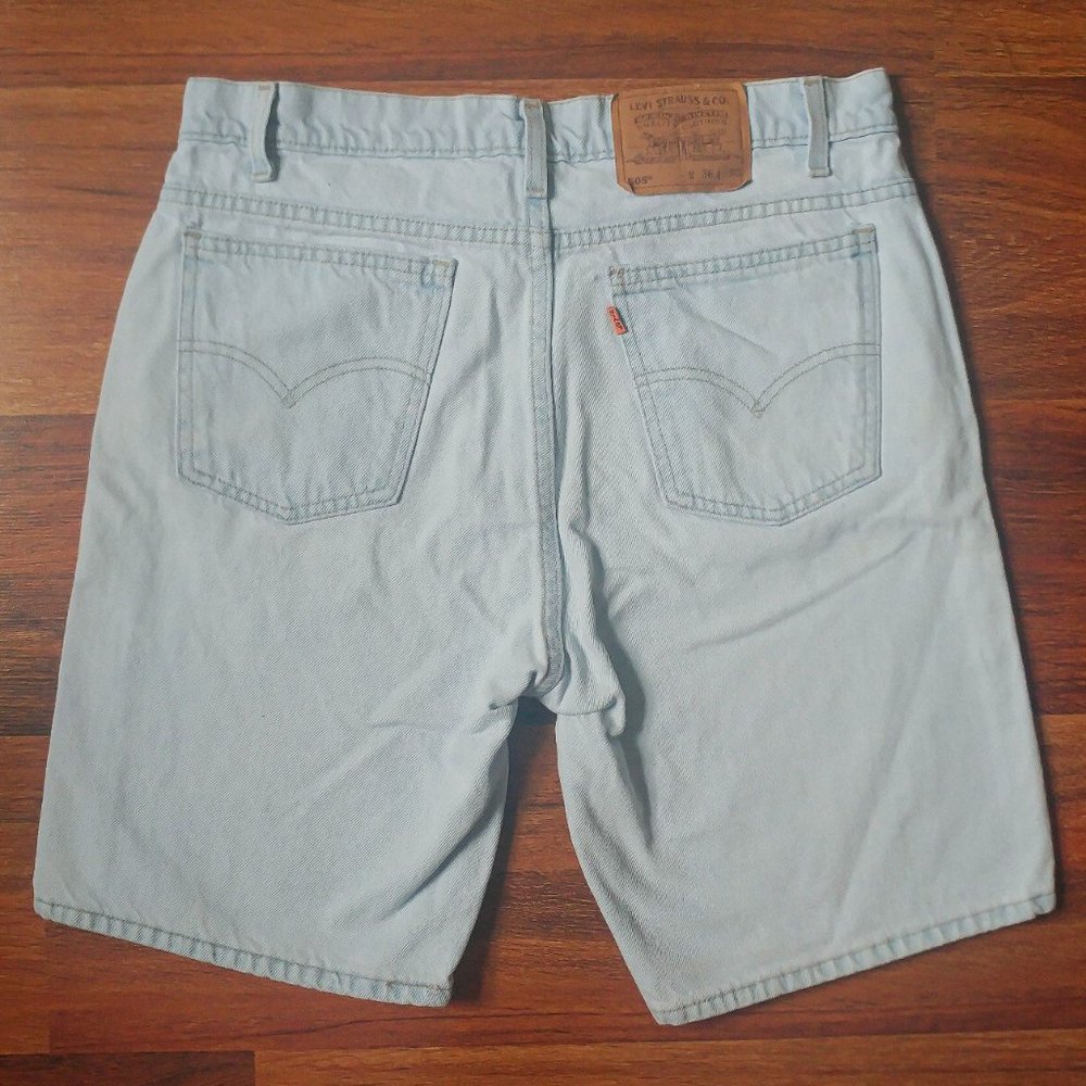 Levi Orange Tab Light Wash Denim Shorts (36)